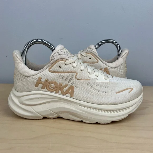 Hoka One One Women’s Size 6.5 B Clifton 10 Vanilla Birch Athletic Running Shoes - Picture 2 of 11